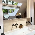 Tauberchalet I Boutique-ferienhaus Mit Private Spa, Sauna & Whirlpool I Naturidyll Und Doch Nur 10 Min Zur Altstadt Holiday home