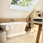 Holiday home Tauberchalet I Boutique-ferienhaus Mit Private Spa, Sauna & Whirlpool I Naturidyll Und Doch Nur 10 Min Zur Altstadt
