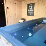 Tauberchalet I Boutique-ferienhaus Mit Private Spa, Sauna & Whirlpool I Naturidyll Und Doch Nur 10 Min Zur Altstadt