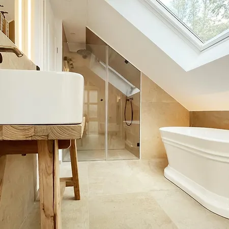 Tauberchalet I Whirlpool, Sauna, & Detoxvibes I Privates Boutiquechalet Fuer Bis 6 Personen Rothenburg ob der Tauber