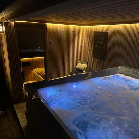 Tauberchalet I Whirlpool, Sauna, & Detoxvibes I Privates Boutiquechalet Fuer Bis 6 Personen Tatil Evi *