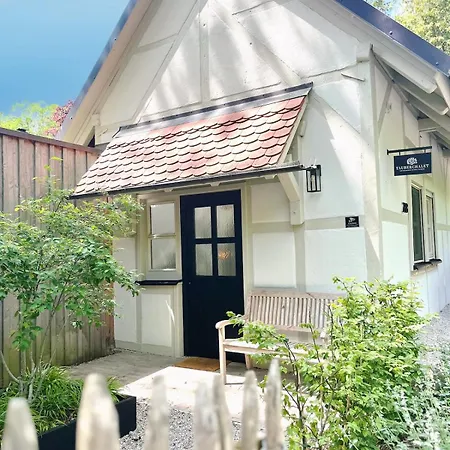 Tatil Evi Tauberchalet I Whirlpool, Sauna, & Detoxvibes I Privates Boutiquechalet Fuer Bis 6 Personen