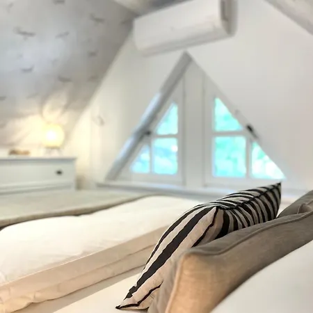 Tauberchalet I Boutique Private Spa Ferienhaus I Slow Mornings I Warm Water I Quiet Luxury *