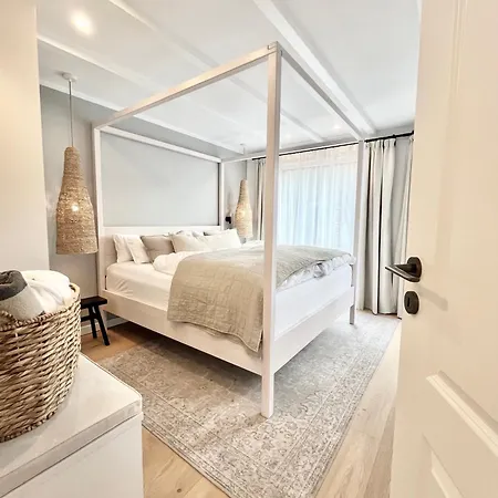 Σπίτι διακοπών Tauberchalet I Boutique Private Spa Ferienhaus I Slow Mornings I Warm Water I Quiet Luxury *