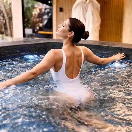 Tauberchalet I Boutique Private Spa Ferienhaus I Slow Mornings I Warm Water I Quiet Luxury * Ρότενμπουργκ (Τάουμπερ)
