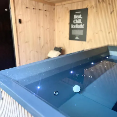 Tauberchalet I Boutique Private Spa Ferienhaus I Slow Mornings I Warm Water I Quiet Luxury