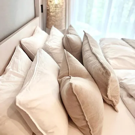 Tauberchalet I Boutique Private Spa Ferienhaus I Slow Mornings I Warm Water I Quiet Luxury Ρότενμπουργκ (Τάουμπερ)