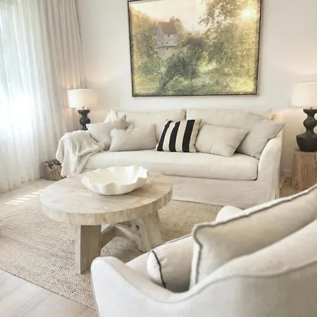 Tauberchalet I Boutique Private Spa Ferienhaus I Slow Mornings I Warm Water I Quiet Luxury Ρότενμπουργκ (Τάουμπερ)