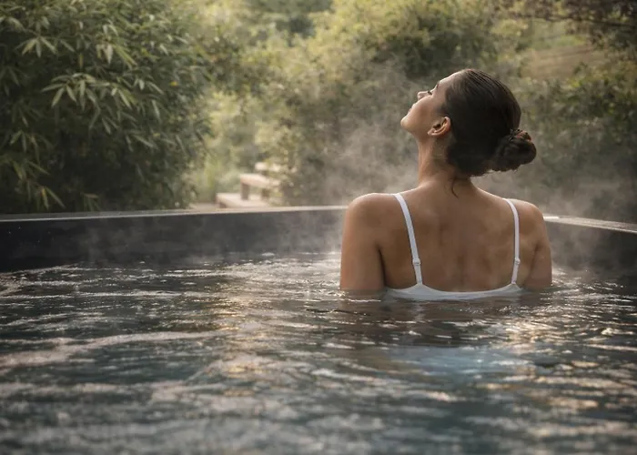 Tauberchalet I Privates Boutique-ferienhaus Mit Whirlpool, Sauna, Garten, Naturmagie&zellboost Ferienhaus